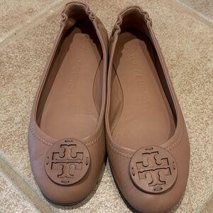 Tory Burch travel flat